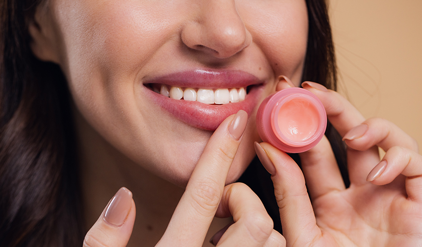 Issues Women Should Pay Attention to in Lip Care